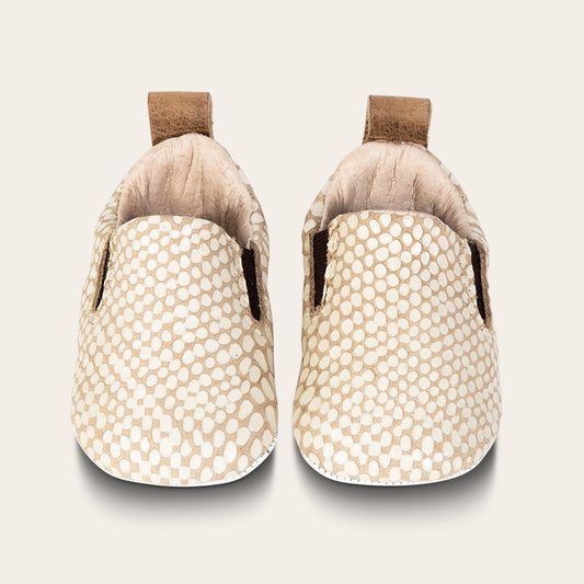FREEBIRD infant baby kicks white snake leather shoe with pull tab and side elastic panel lifestyle image