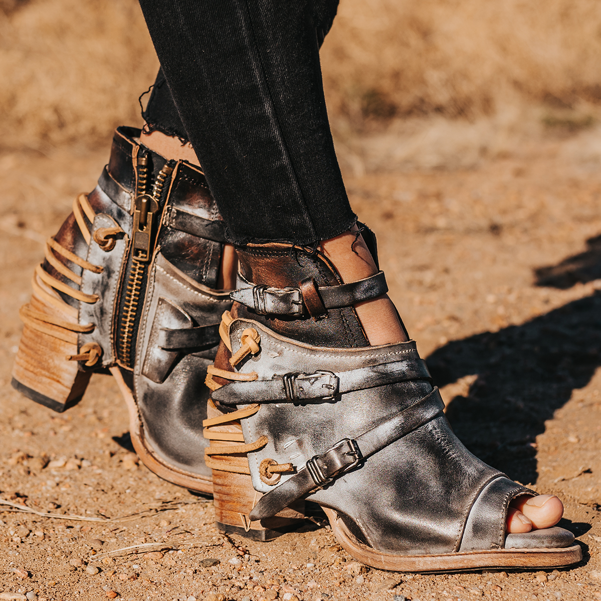 FREEBIRD women's Carterr ice multi sandal with back lacing and a front dip