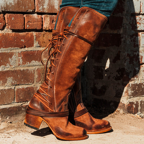 Coal - Cognac Suede in 6