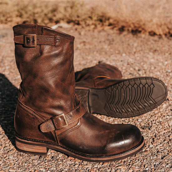 detail shoe image