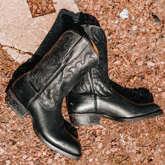 FREEBIRD men's James black leather boot with traditional Western stitching, tread sole and leather pull straps 