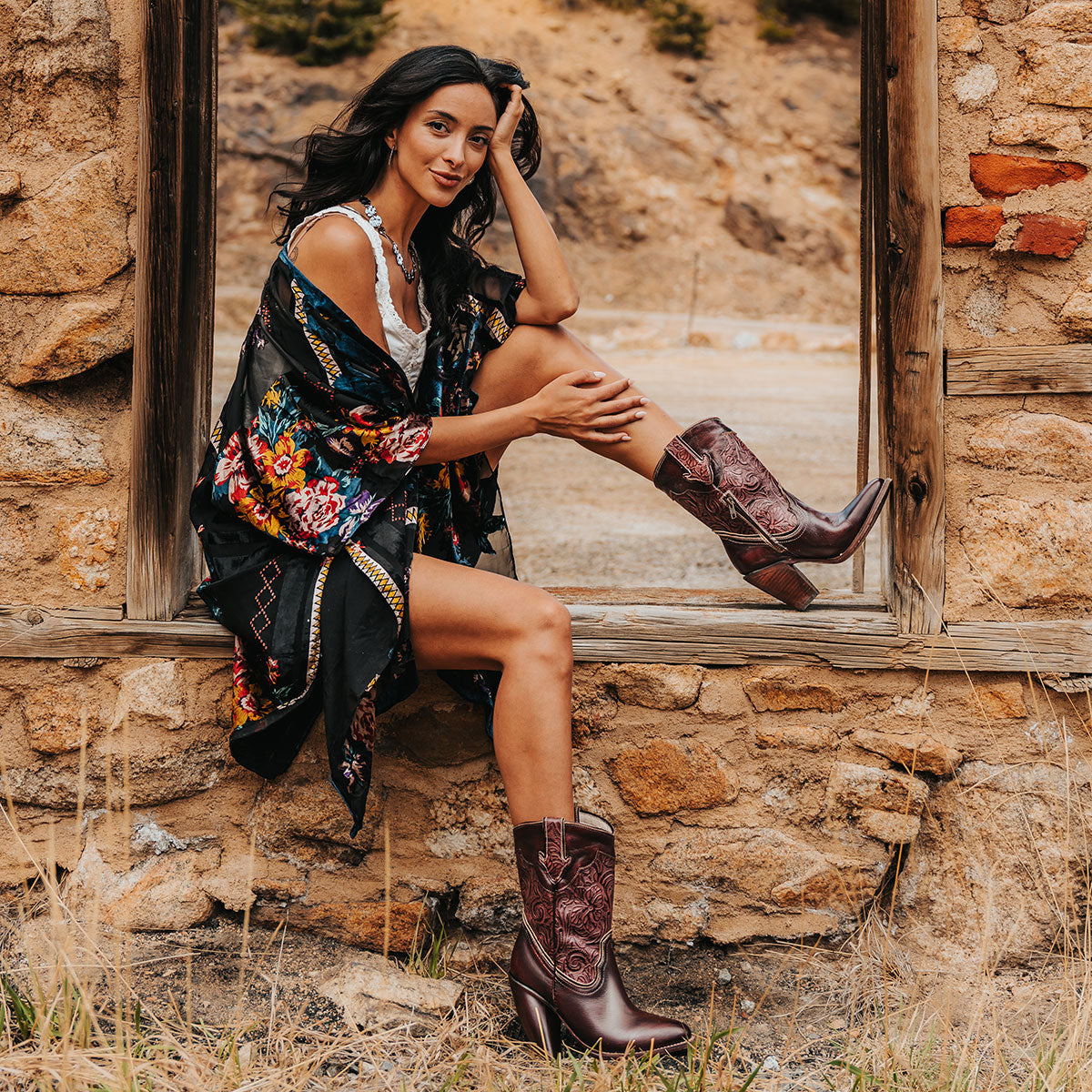 boho dresses to wear with cowboy bootslifestyle 4 Things You Need to Rock the Western-Inspired Trend coco bassey