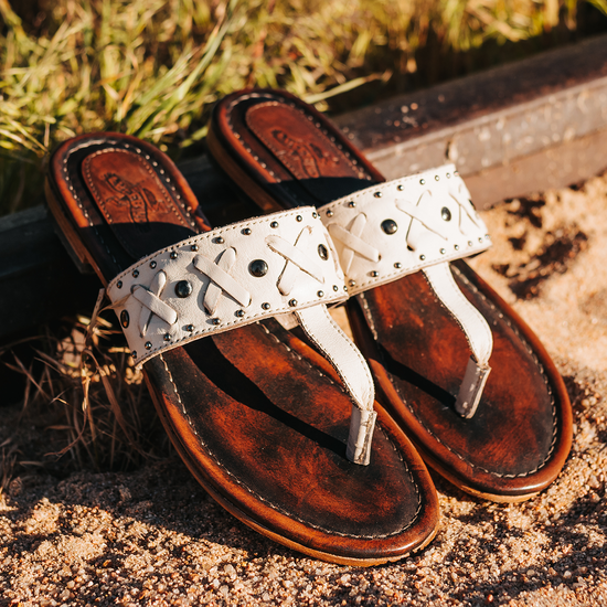 detail shoe image