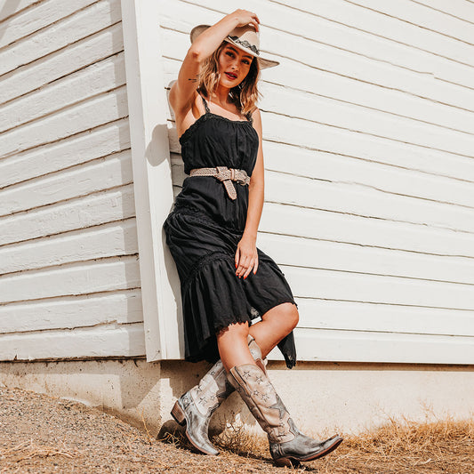 FREEBIRD women's Starzz beige leather cowboy boot with two-toned leather star inlay detailing traditional stitching and snip toe construction lifestyle