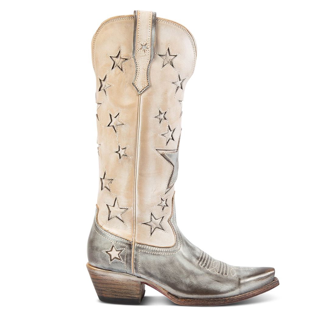 FREEBIRD women's Starzz beige leather cowboy boot with two-toned leather star inlay detailing traditional stitching and snip toe construction