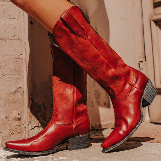 FREEBIRD women's Woodland red leather cowboy boot with stitch detailing and snip toe construction