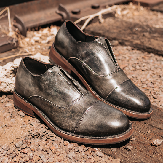 detail shoe image