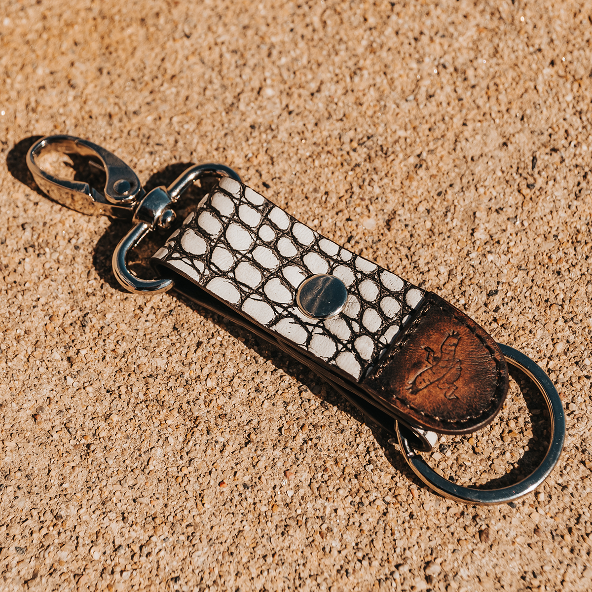 FREEBIRD Keychain white croco featuring silver hardware