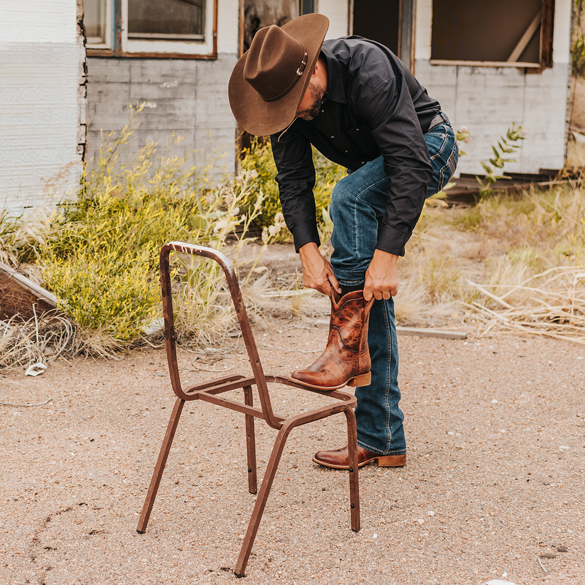 FREEBIRD men's Outlaw rust exterior pull straps front dip lifestyle