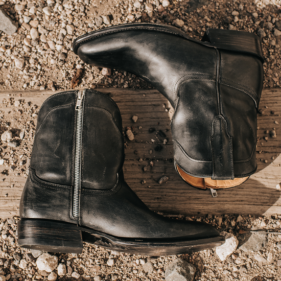 detail shoe image