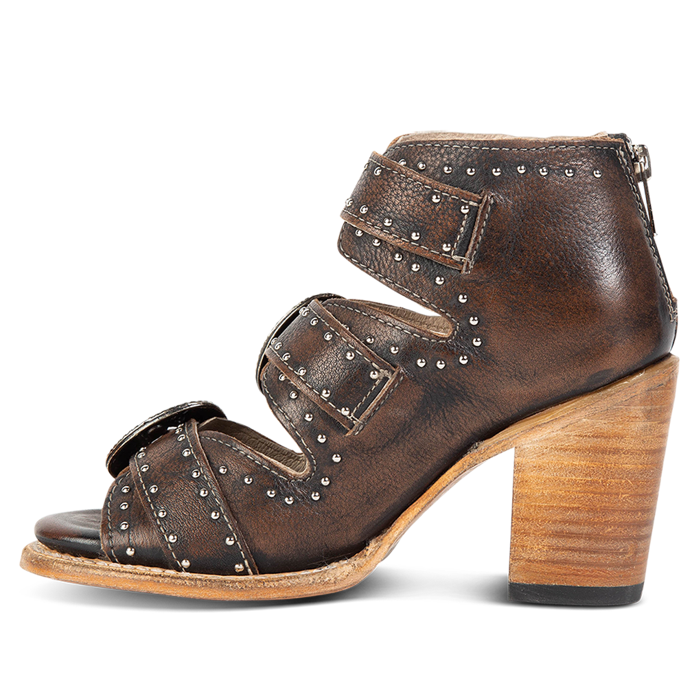 Inside view showing silver stud detailing on FREEBIRD women's Violet black sandal