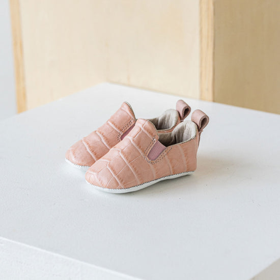 Baby kicks - Pink croco in Size 0 (0-3 Months)